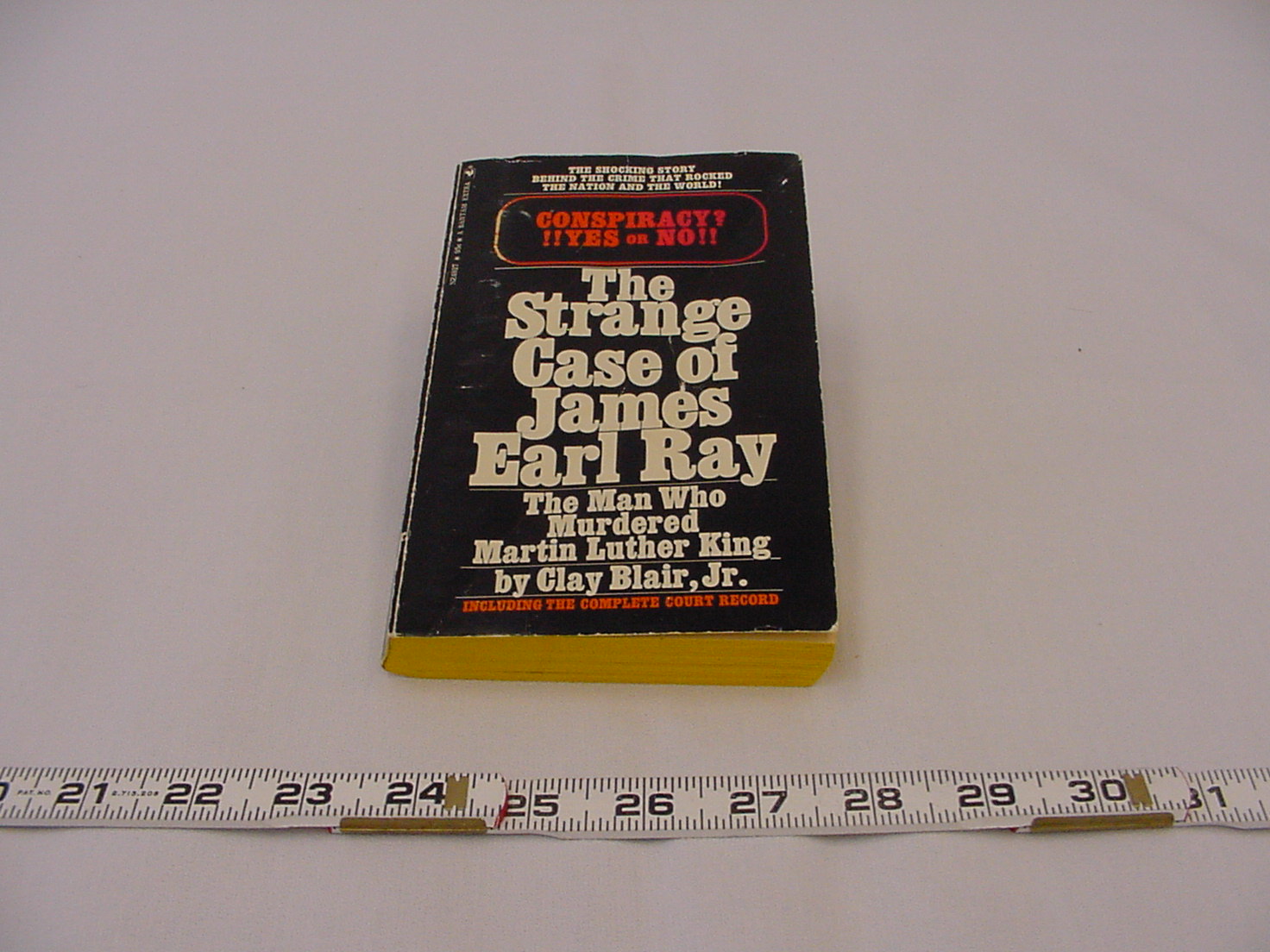 strange case of james earl ray book.jpg